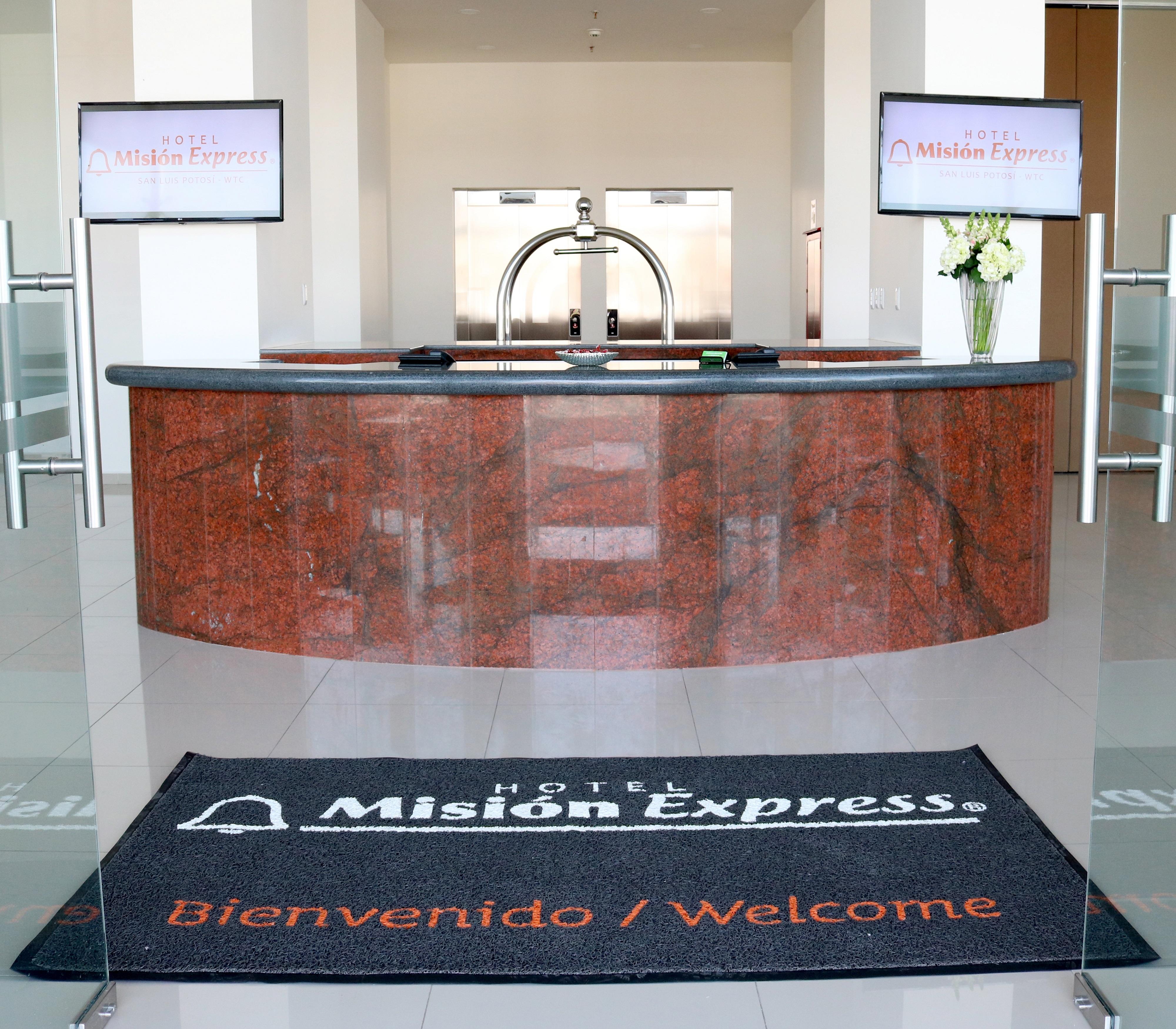 Hotel Mision Express 3*